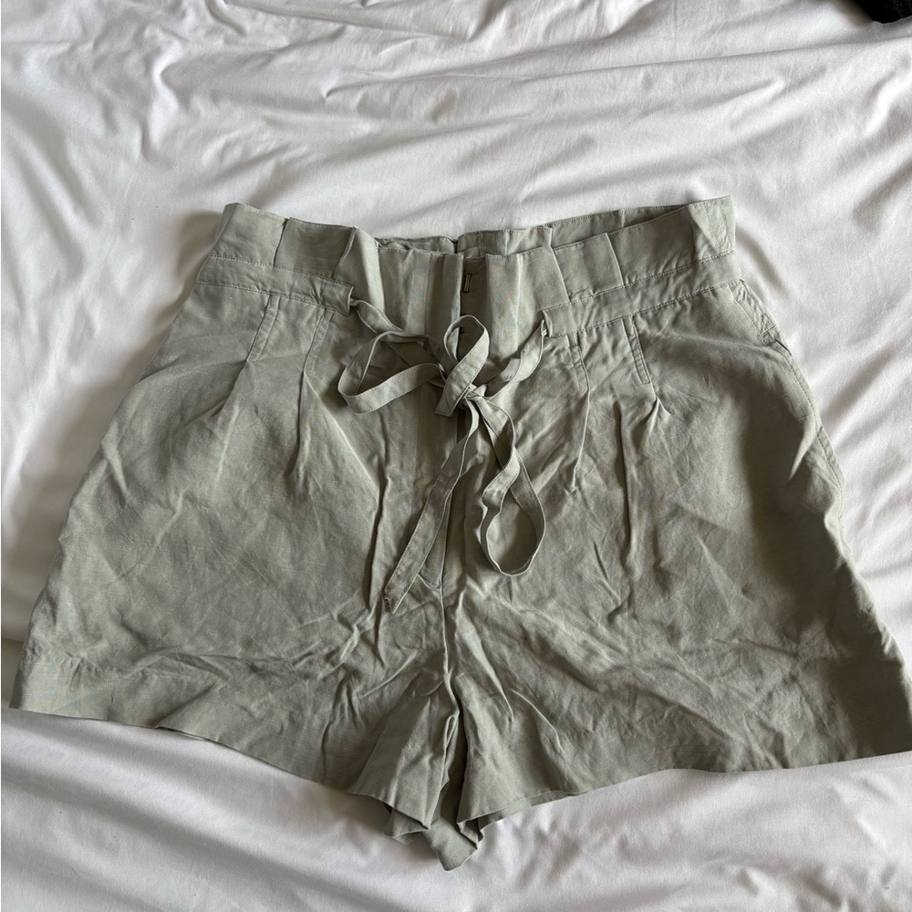Club Monaco Women's Light Green Paperbag Shorts